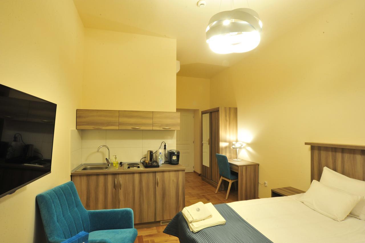 Kosmopolita Apartments Krakow Luaran gambar