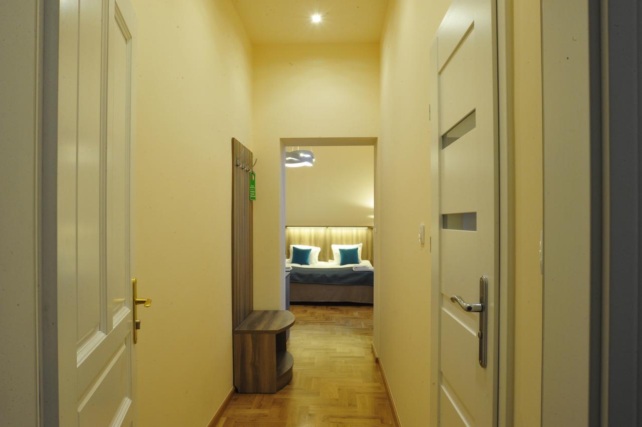 Kosmopolita Apartments Krakow Luaran gambar