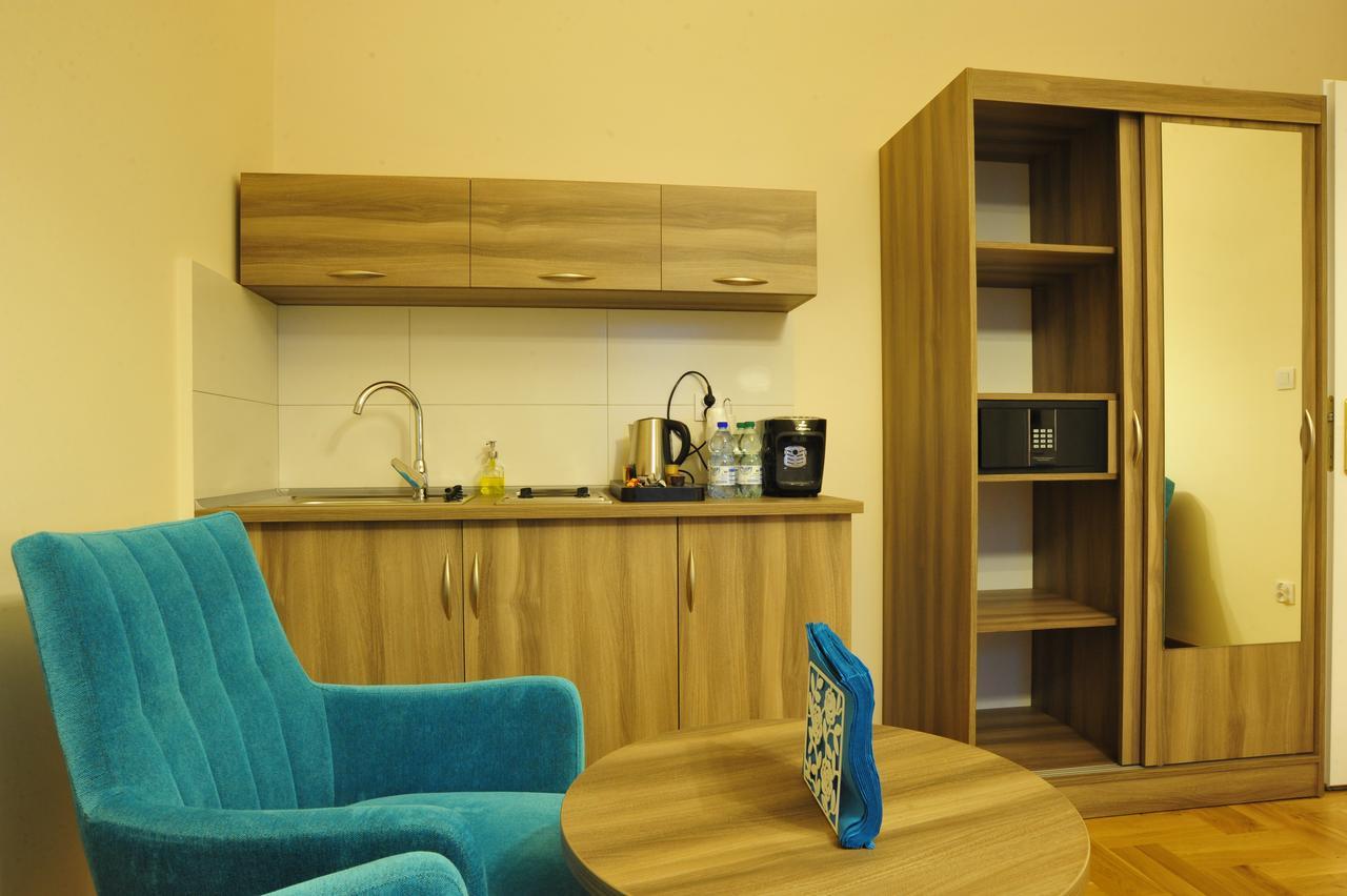 Kosmopolita Apartments Krakow Luaran gambar