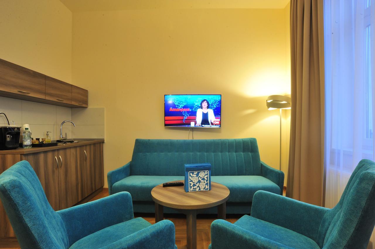 Kosmopolita Apartments Krakow Luaran gambar
