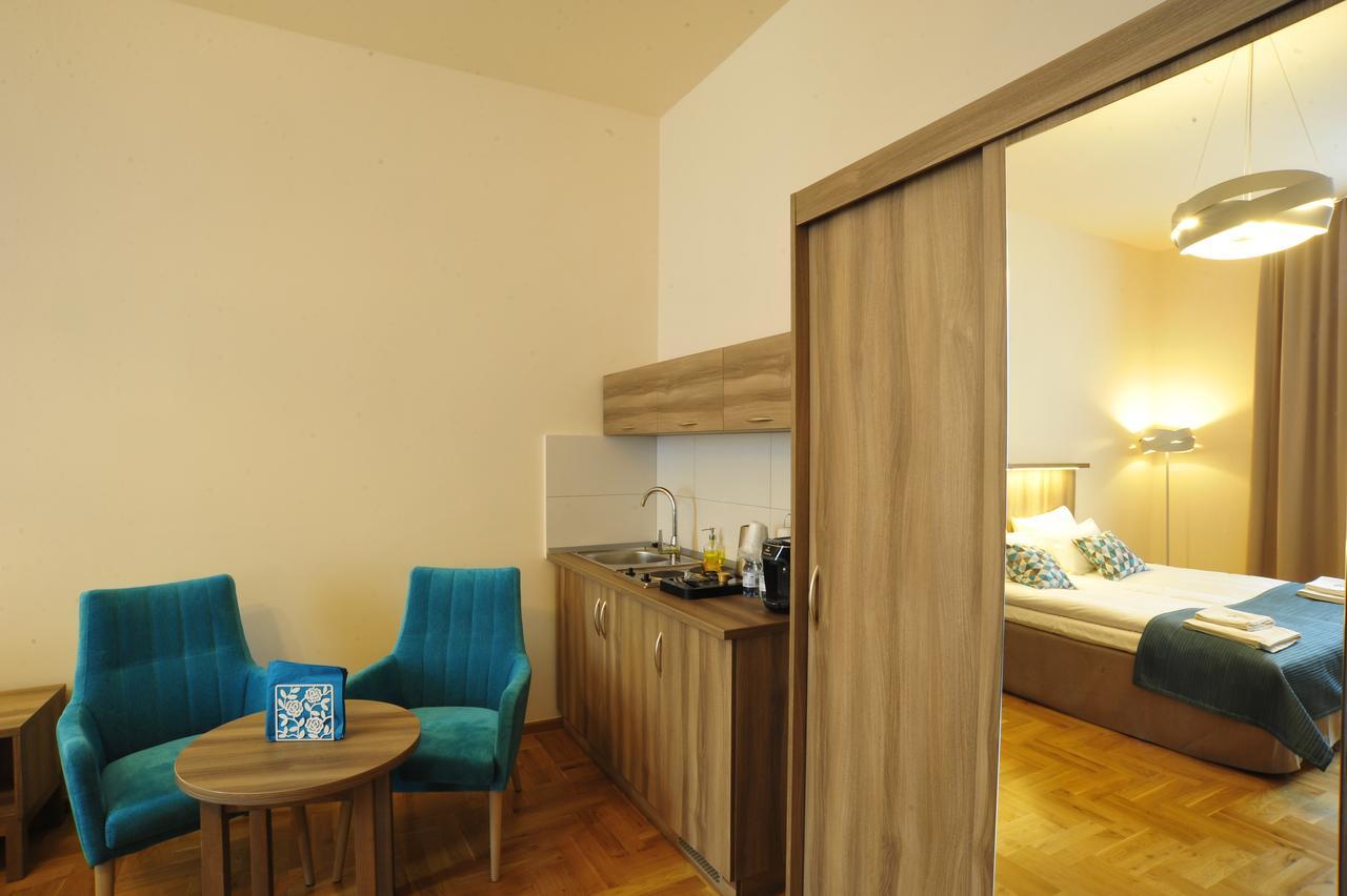 Kosmopolita Apartments Krakow Luaran gambar