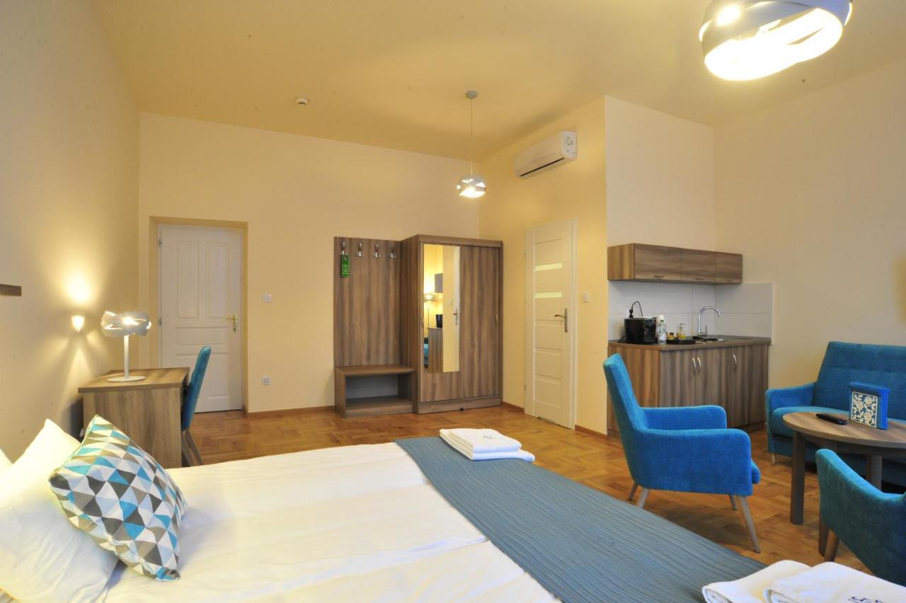 Kosmopolita Apartments Krakow Luaran gambar