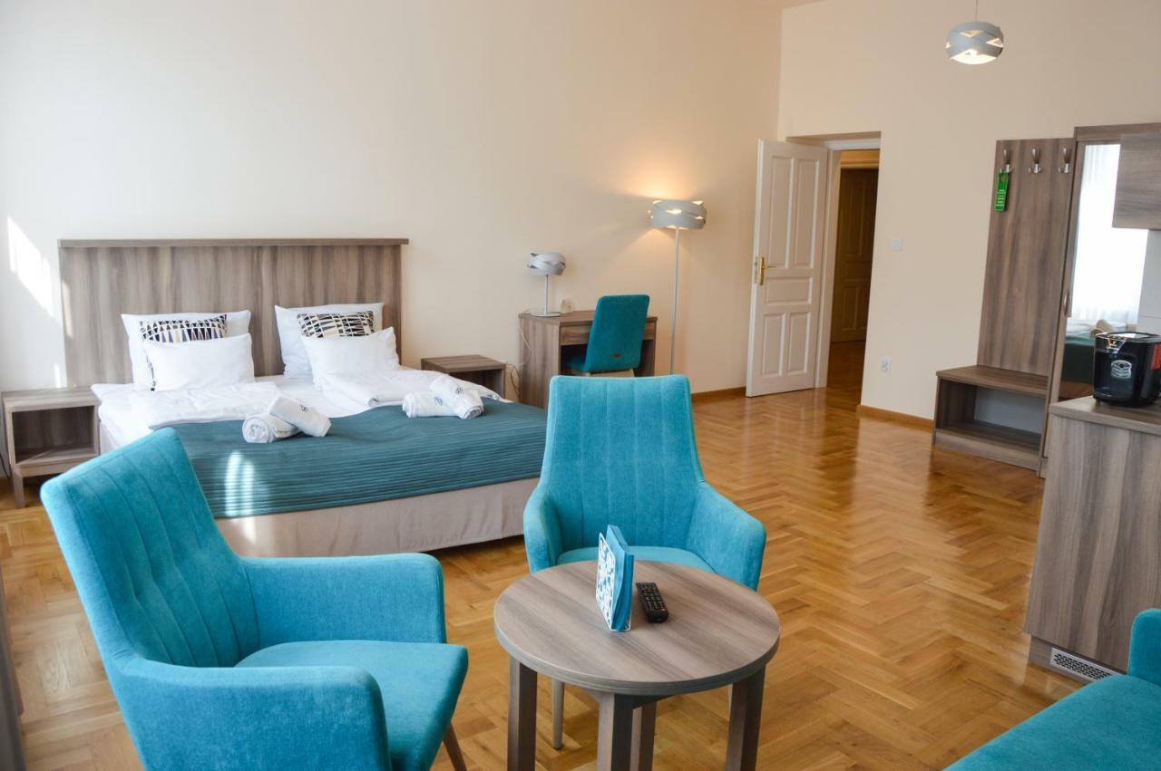 Kosmopolita Apartments Krakow Luaran gambar