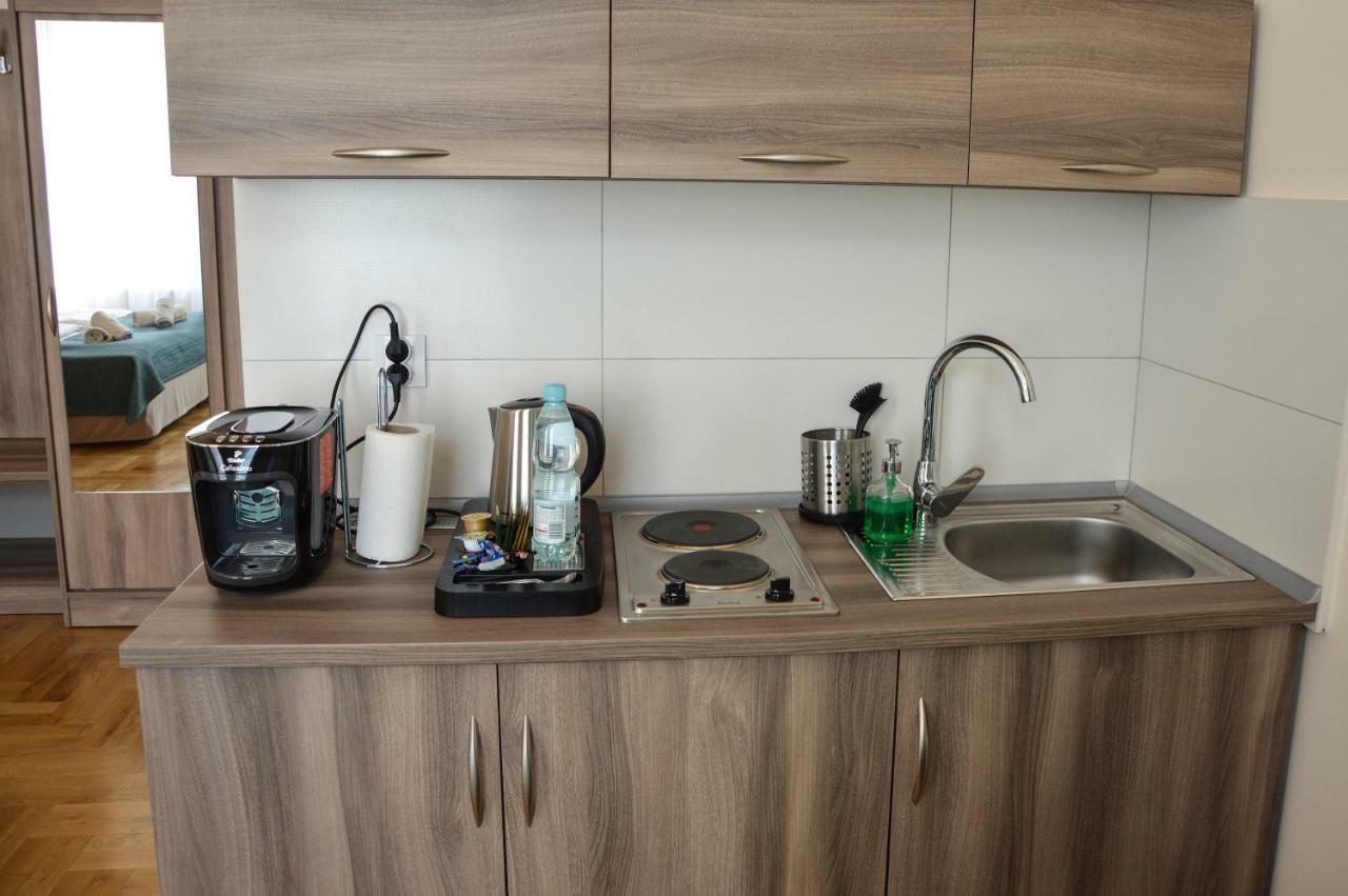 Kosmopolita Apartments Krakow Luaran gambar