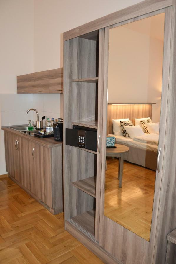 Kosmopolita Apartments Krakow Luaran gambar