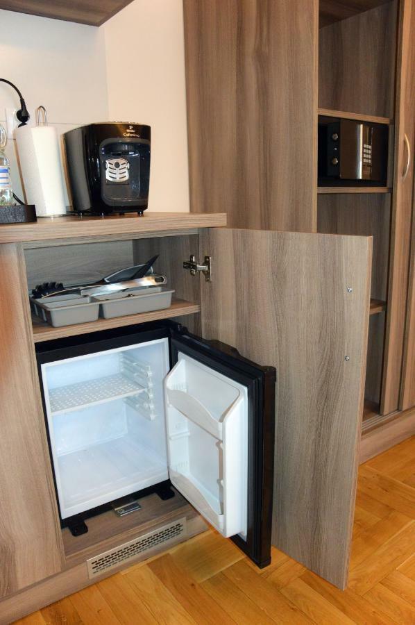 Kosmopolita Apartments Krakow Luaran gambar